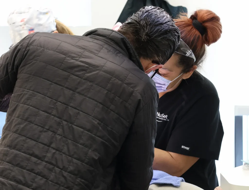Benefits of Same-Day Tooth Extraction and Implant Placement 